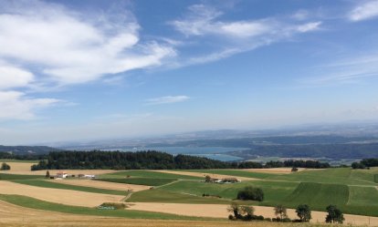 Prachtig uitzicht. Links de Bieler See